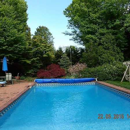 A Butlers Manor Bed and Breakfast Southampton Buitenkant foto