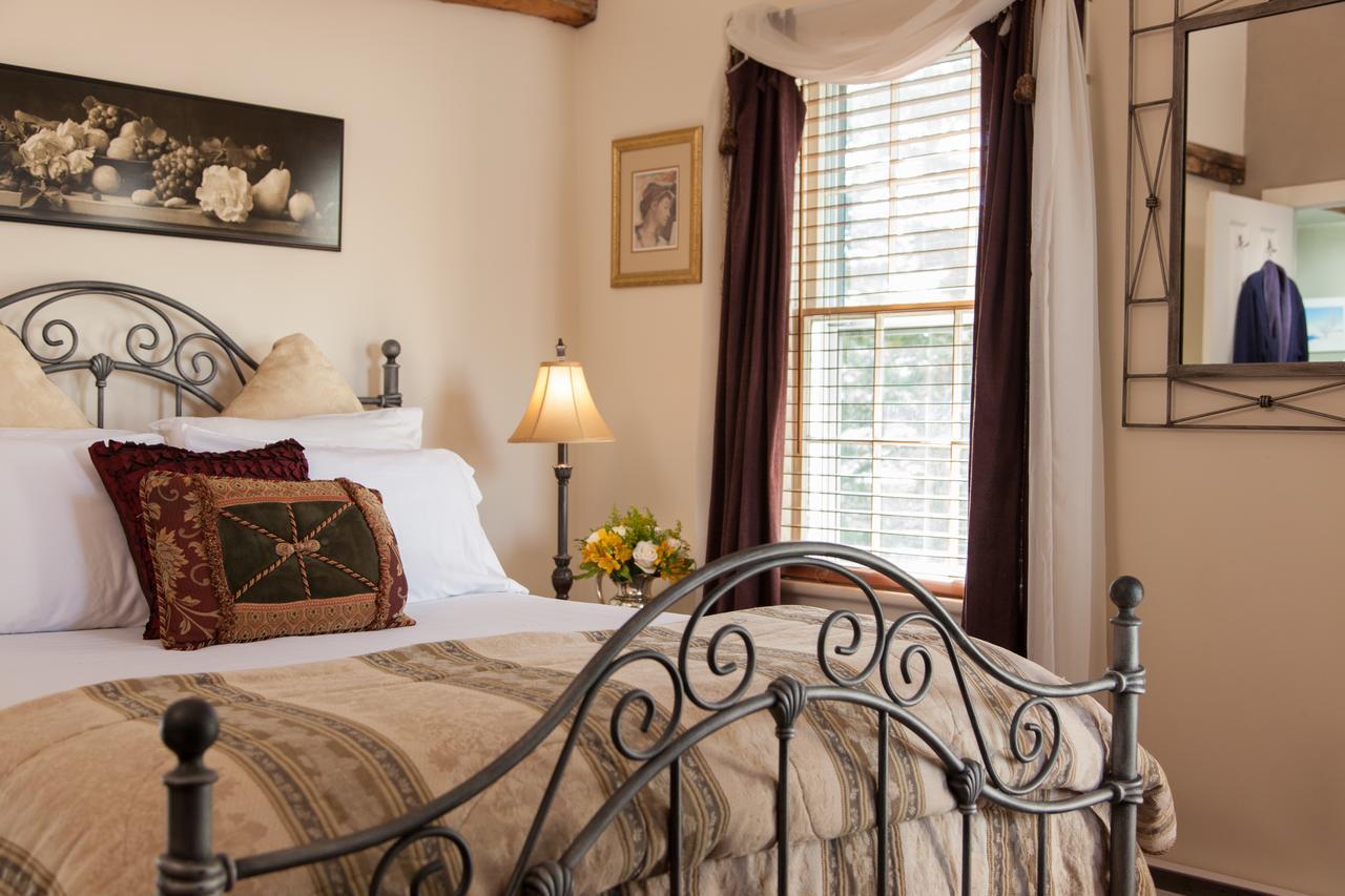 A Butlers Manor Bed and Breakfast Southampton Buitenkant foto