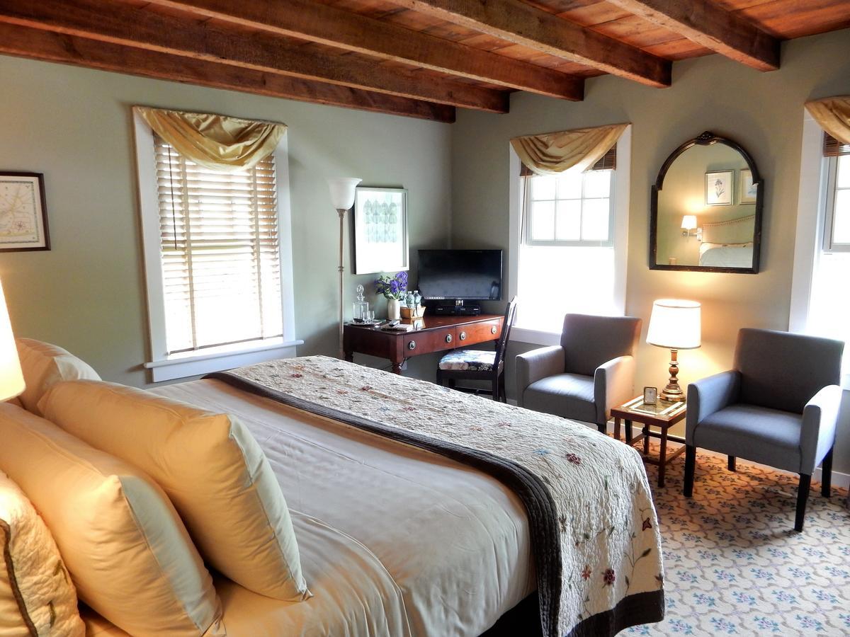 A Butlers Manor Bed and Breakfast Southampton Buitenkant foto