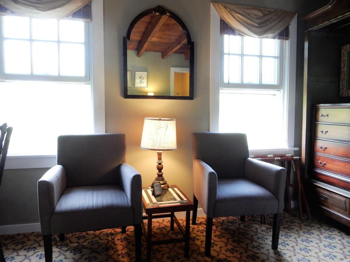 A Butlers Manor Bed and Breakfast Southampton Buitenkant foto