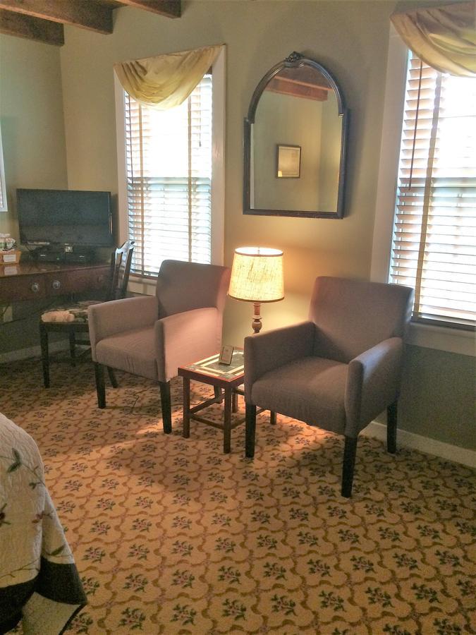 A Butlers Manor Bed and Breakfast Southampton Buitenkant foto