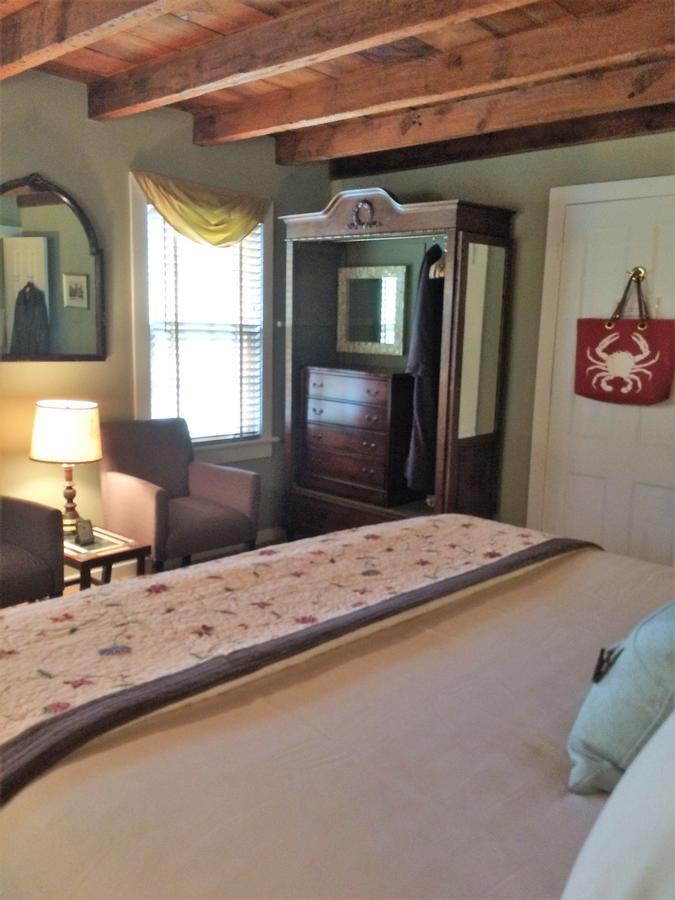 A Butlers Manor Bed and Breakfast Southampton Buitenkant foto
